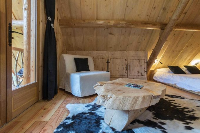 31G101497-6cc8e655a1c442b19ce1eaf0e1be1762