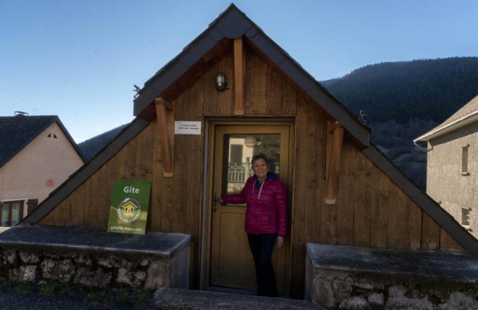 31G101499-04edb52f8c804f41b61306665df32cc9