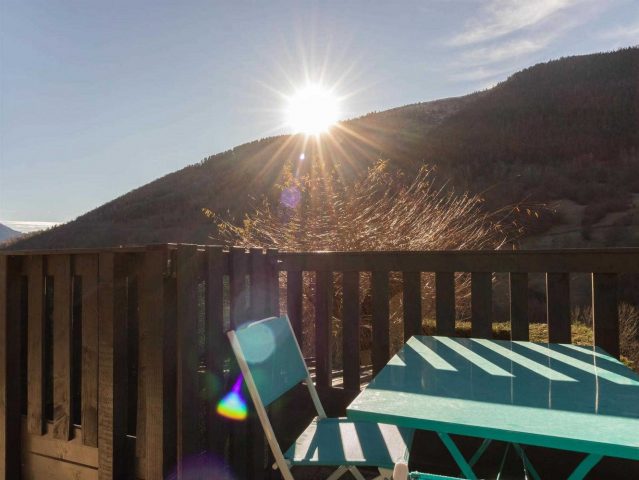 31G101499-179b2294617e49029610f40697a051b9