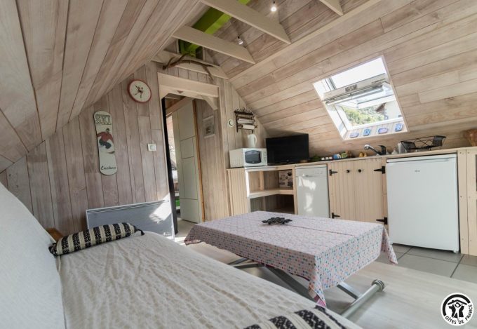 31G101499-685b4e92d5634f40afaf98fdcf1c33f8