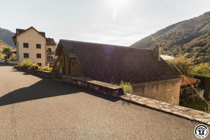 31G101499-ae93713343b04fb7aa165163524172de