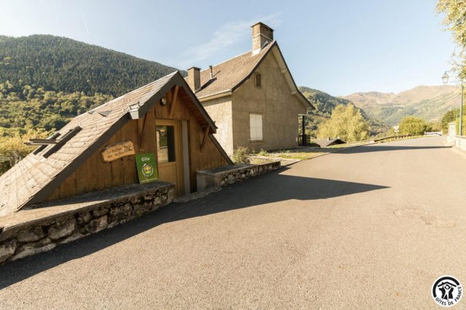 31G101499-cf003934bc1f4edd875a4b97e9e0d648