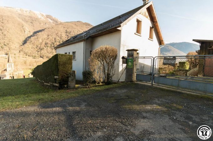 31G101500-5650447c9fd94bc897e0adff3bf41a02