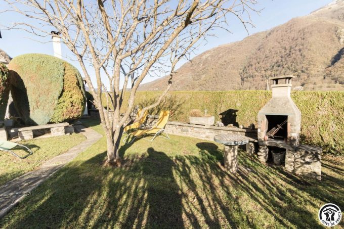 31G101500-896b92f807014f6b8f5a6832a0cb5693