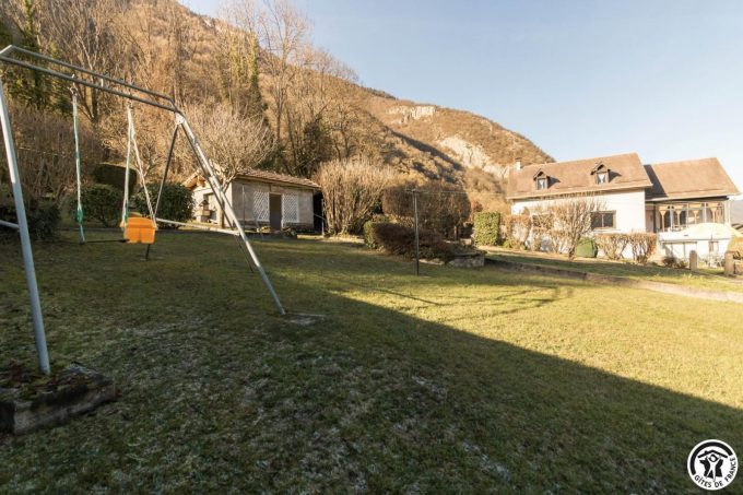 31G101500-97fe18ed80a243cfbea7a1fd1ce3c802