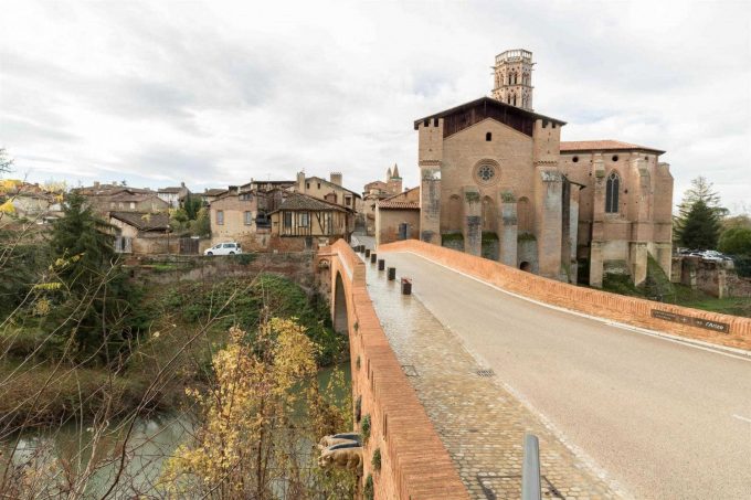 31G101501-85680cb9c807460fa9887f17d27000d4