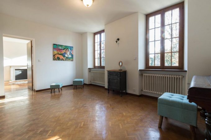 31G101501-a04f0e92f98d4c4eb4e7c6722b1becc2