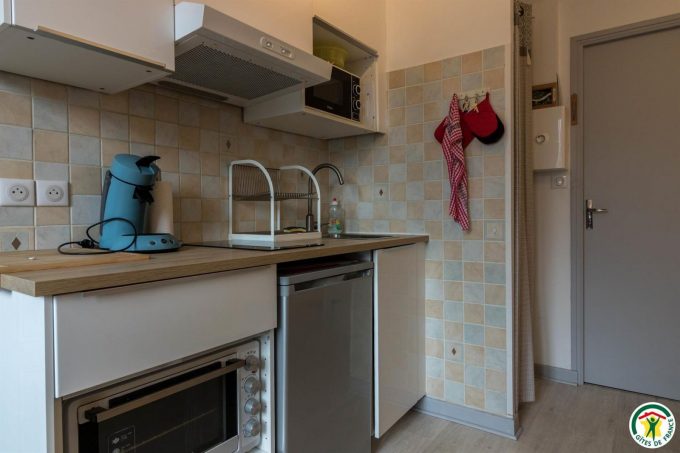 31G101504-0f7a9075d3f446faa8e69dd8ec5d5d9f