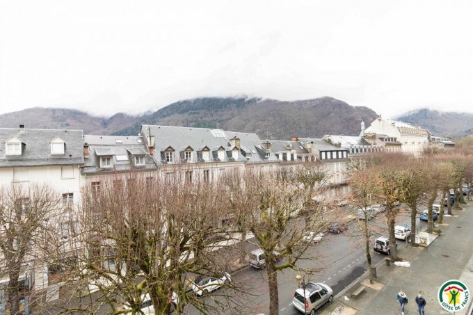 31G101504-59a36b927977474482a0c674beefc9a9