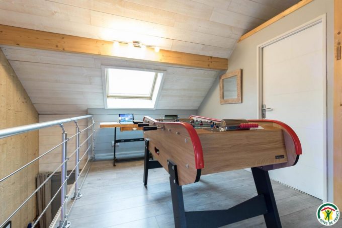 31G101505-50afb7594b2a434d9c4c7c6dca7041a6