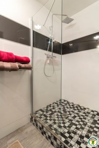 31G101505-c60cc510312d4e59ae3bf9e80d071508