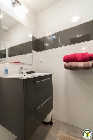 31G101505-ece2ed8fbf5b4655aeaacf8a8aa9ffc7