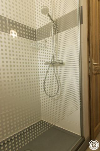 31G101509-ebdd6fc972474f05b28e8079f0c5d789