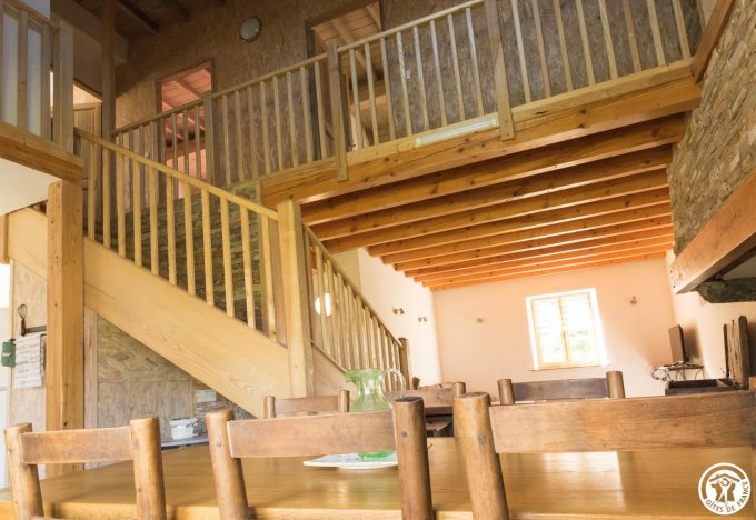 31G101509-efd4552731384d8198923a38db027852