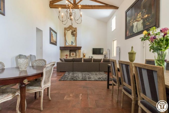 31G101515-0d2514575806450a8110821b27682cac