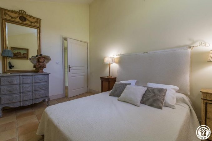 31G101515-17385c85bd64467f92ed496632e020ab