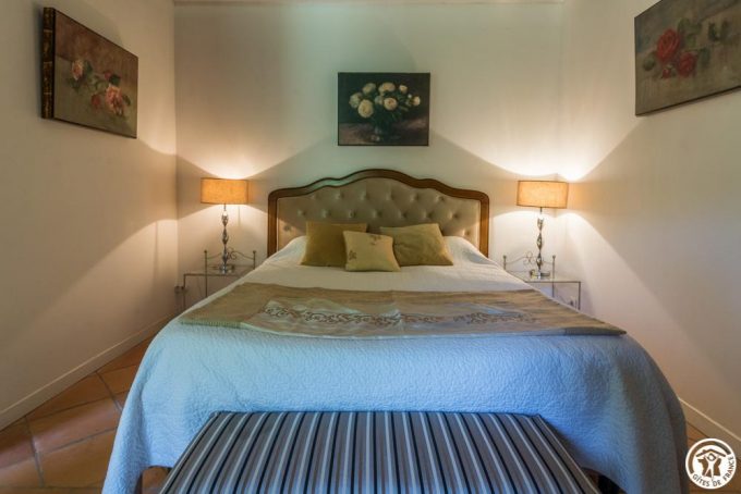 31G101515-430a321db176448f9cdf412ef2a6095d