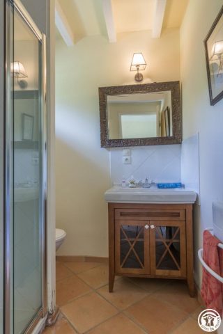 31G101515-ae762a2d5d6c4695bc05cc60479d46a9