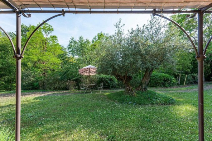 31G101515-d58a9a9806c34e309fb2bf820c1c37c8