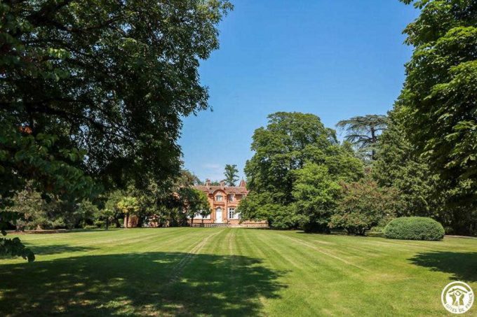 31G101515-d7ea06d130c74c4a86f6da27ed7adc7f