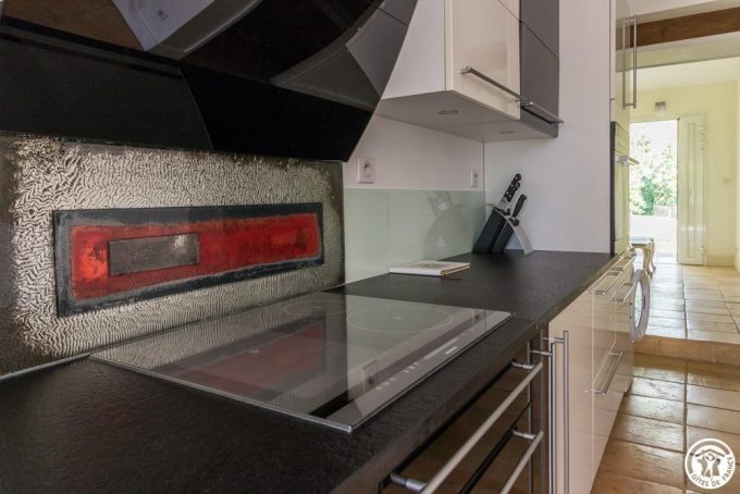 31G101515-f2b9936aecf2470381ec9547452991e1