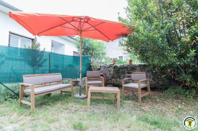 31G101527-055bb84457e94aacb3467265da0c7351