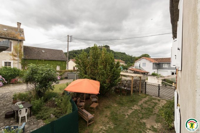 31G101527-100a9318077c42ab842975d6a06596f8