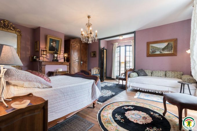 31G101527-184147ff2e344942a834dab8854d0c75