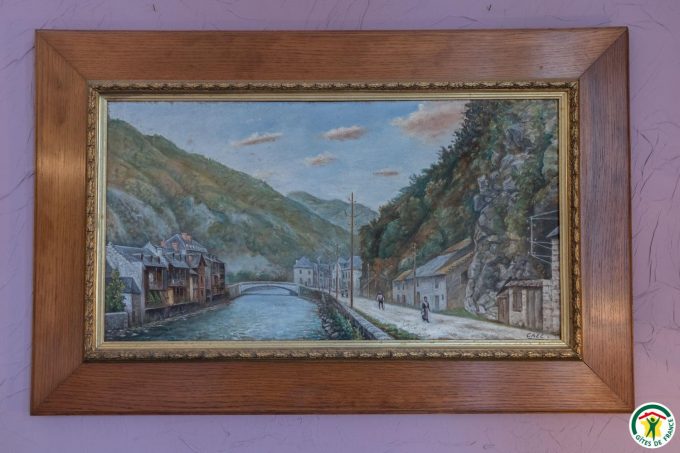 31G101527-6cfb0d3ae4254abf89ed6f7159d7ff53