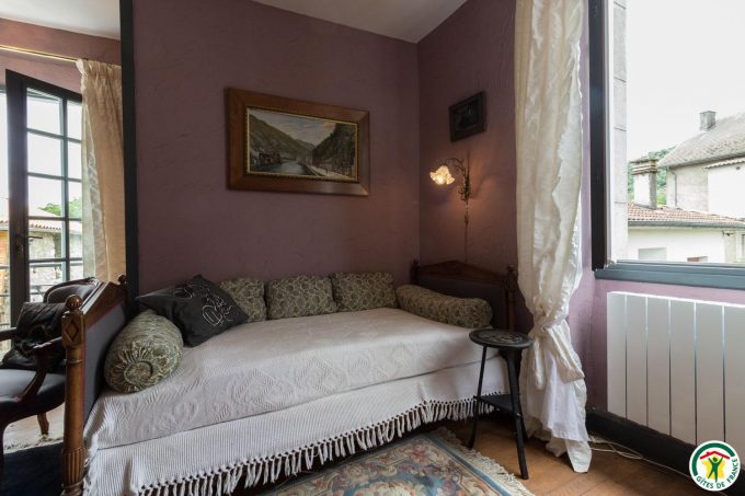 31G101527-e3cbc43fa2444983b38b05e4aba2fef8