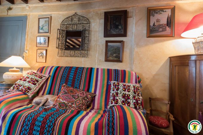 31G101527-fe00277e48fa477887252d7b1f711685