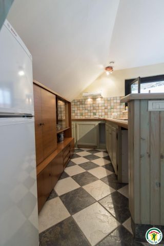 31G101540-d2845a37df4b42c3a50b742c7effed5a