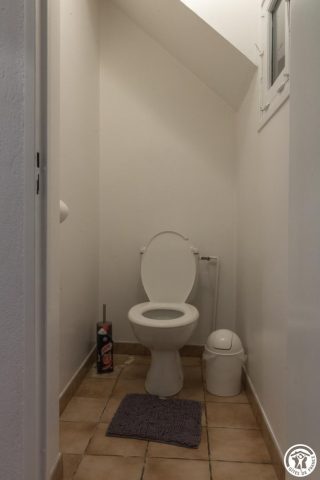 31G101543-069066c77c7c4d01ad80625e72f9e190