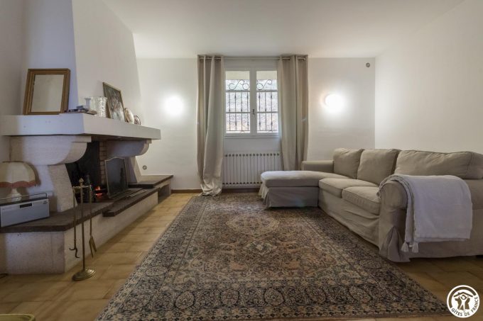 31G101543-1ddfefce1be3468dade4549dfa0ad808