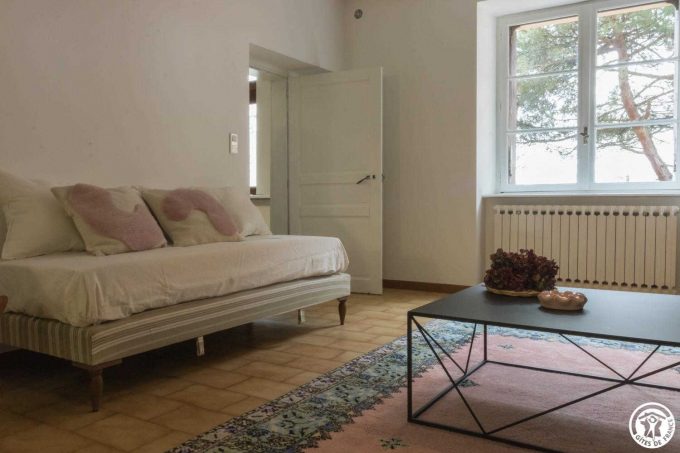 31G101543-273d31c79ba8419eb3b3754f12545425