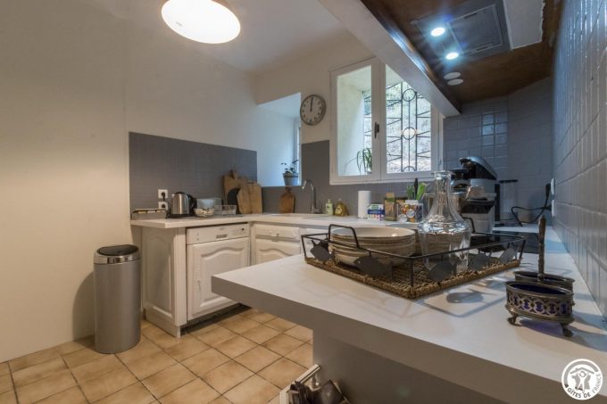 31G101543-5f2e2e33d2d1407cbf221b49ba080b88