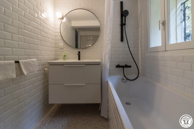 31G101543-80e4a8bf67b745cdb8da7329b351611a