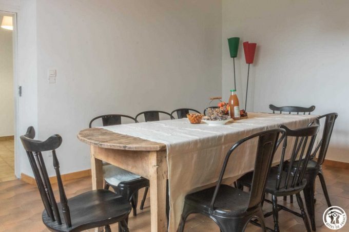 31G101543-a390fb91c12540078c89a7b33c1a72ce