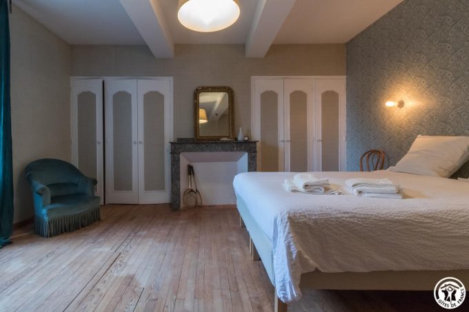 31G101543-c37aa5595da04ab38545c9e184e1d76c