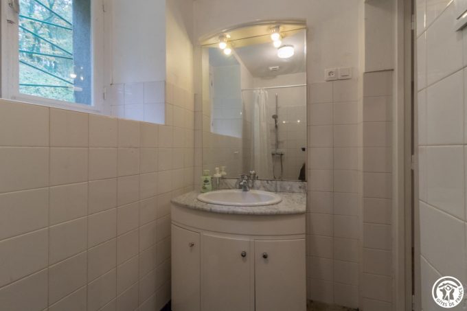 31G101543-cc3cfa6b90114de084bcd3e780cbc1d0