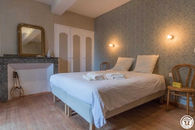 31G101543-d8eb95a5134e46e0b84bab5e7105bdc5