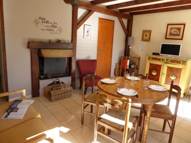 31G101553-09f838aee18f404eb3201aa21e5f815e