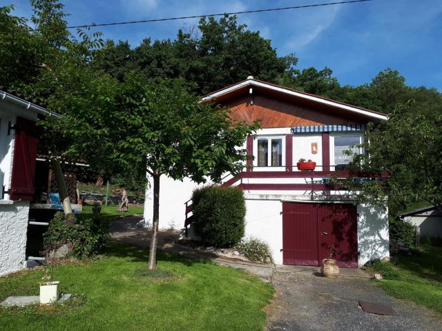 31G101553-735b1ebdf70d497ead5a4335d94699c6