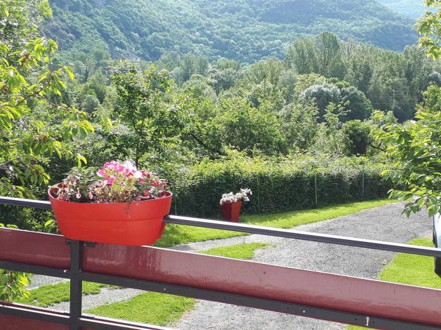 31G101553-7df0daa41b6f4b73815facb652f8f5dd