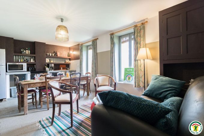 31G101566-7748a552e528409986846a6725303666