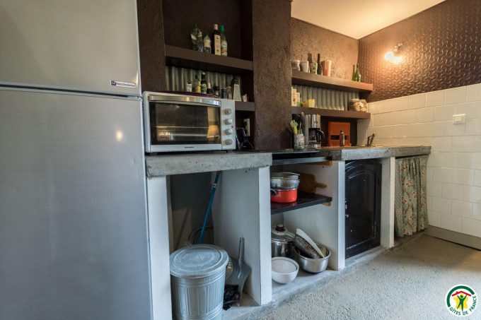 31G101566-8d45f77dd26b4314883ac2c749a3f37c