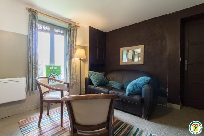 31G101566-b1abc7ece57f496a9698368284585efb