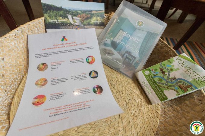 31G101566-d8333cac64924ceba8531b6b47ca62be