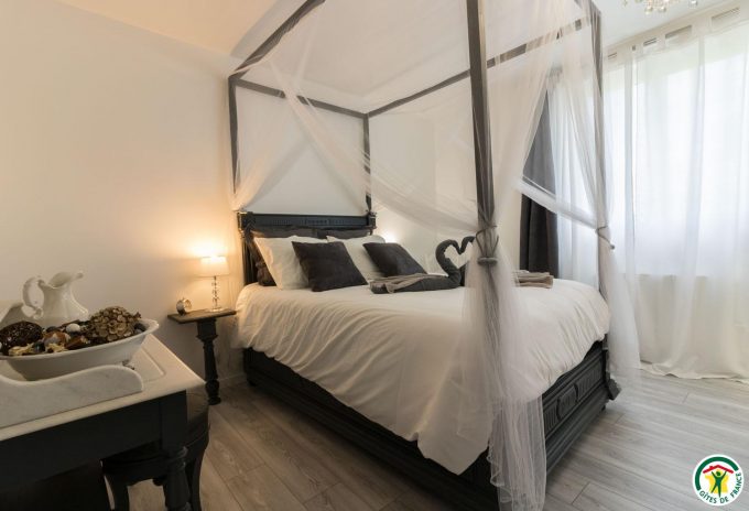 31G101580-06ac31e2c8f24895bd73fee9aab3ce2d