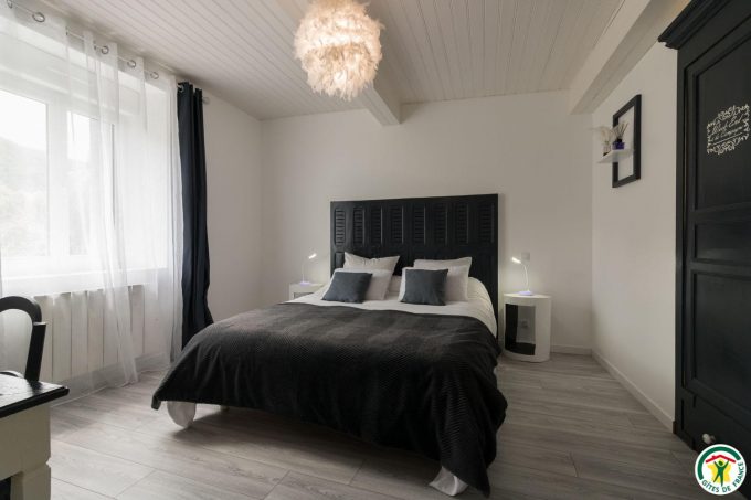 31G101580-488867e4797e405ea7b9797b3f938d86